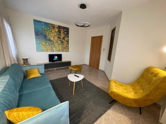 Evendum Central Apartment 1 Tirana Extérieur photo